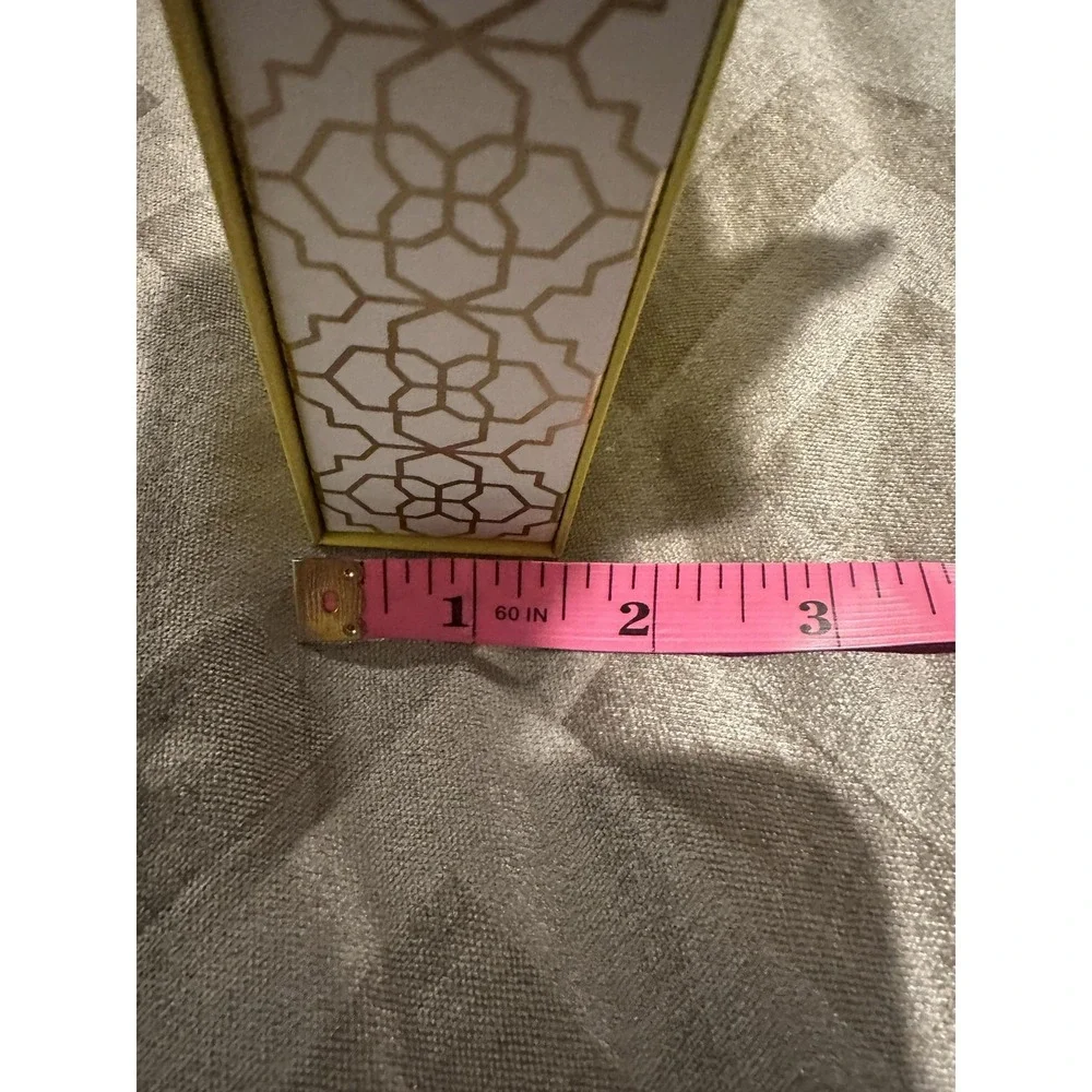 Kendra Scott Yellow Jewelry Gift Box Foam Insert‎ Magnetic Closure Storage Logo